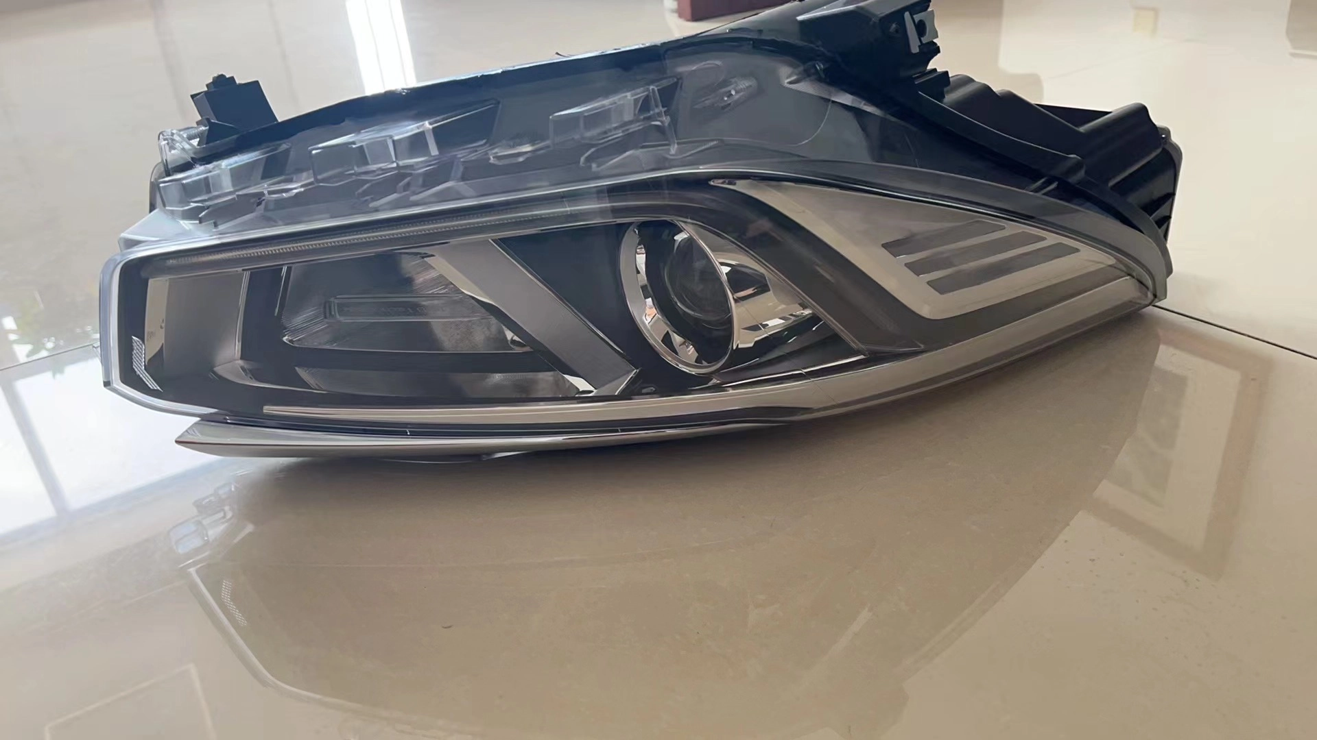 Right front headlight needed for 2021 All electric BYD S2 - Image 2