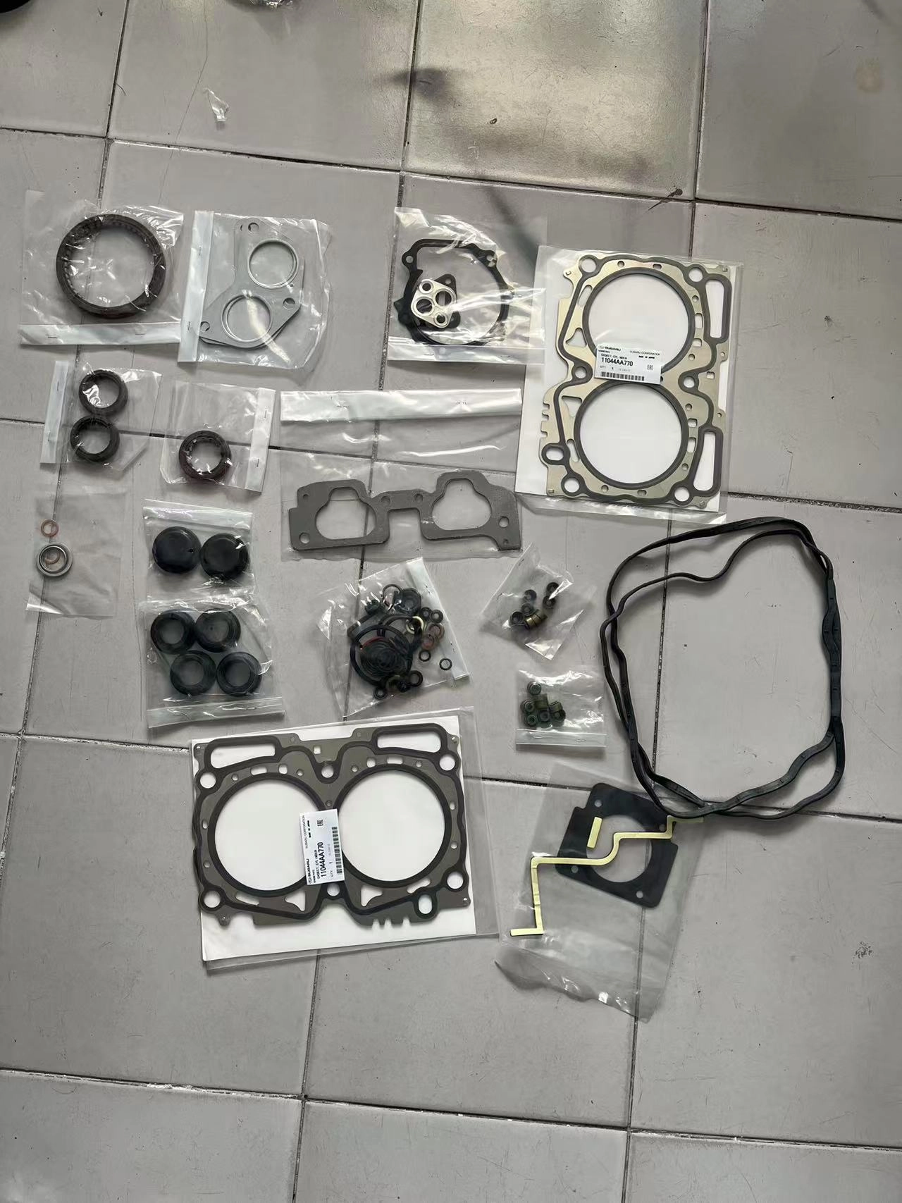 Subaru xv 2014 engine accessories - Image 3