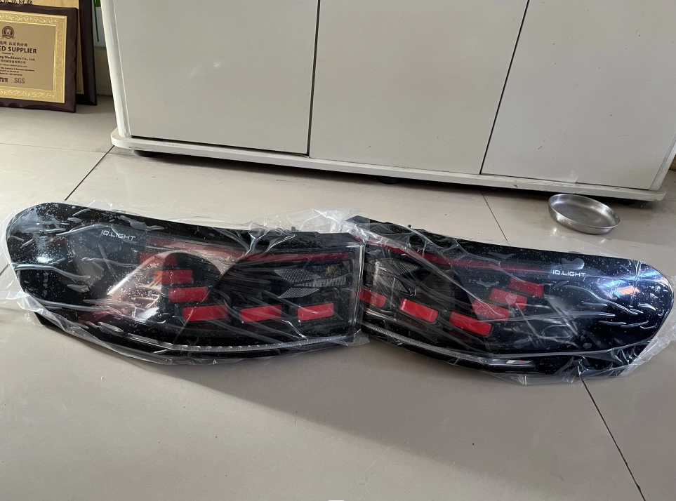 VW series complete set of plastic exterior parts, headlights, taillights, kettle, grille, bumper, decorative strip, bracket, radiator frame, fuel tank cover - Image 2